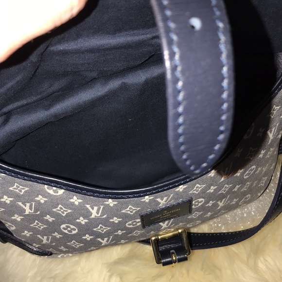 Louis Vuitton Navy Mini Lin Saumur Crossbody Bag - Picture 13 of 14